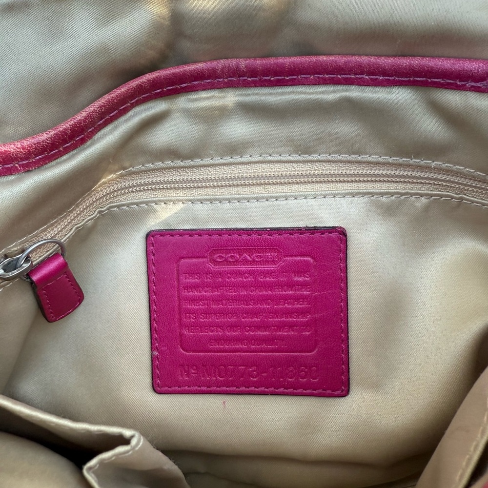 ✨ THE RARE FIND: Vintage 2007 Coach Soho Shoulder Bag - Picture 7 of 7